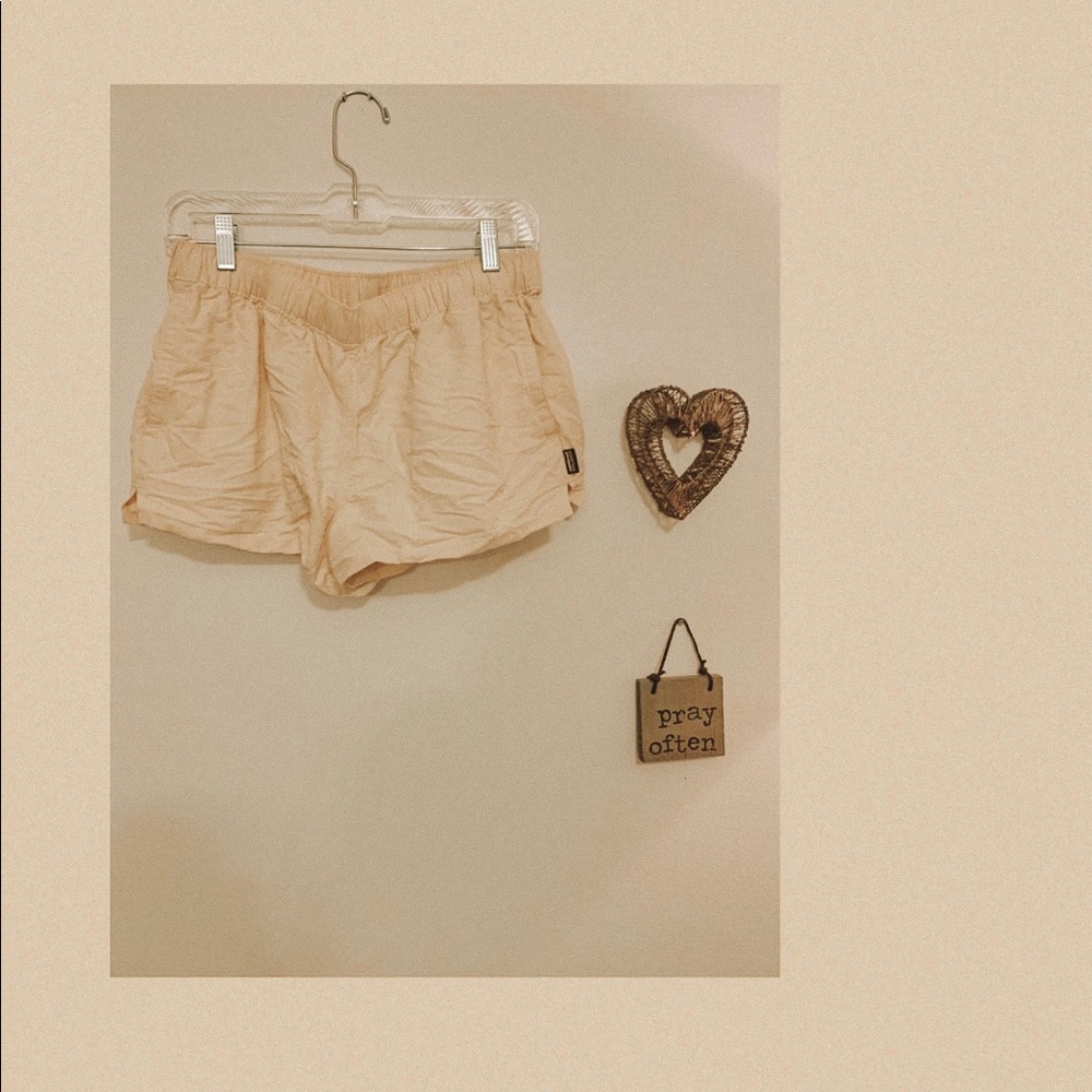 yellow patagonia shorts!